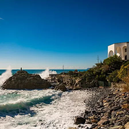 Penthouse With Terrace • Sea 5Min • Trains 4Min Apartamento *