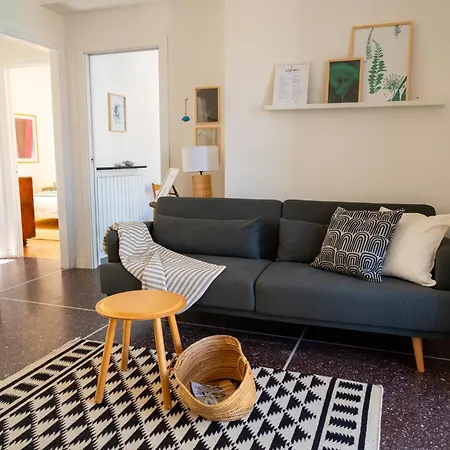 Penthouse With Terrace • Sea 5min • Trains 4min *