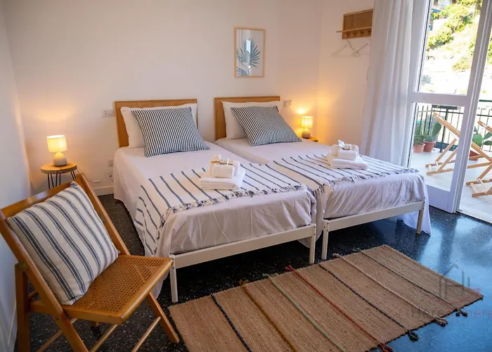 Penthouse With Terrace • Sea 5Min • Trains 4Min Appartamento *